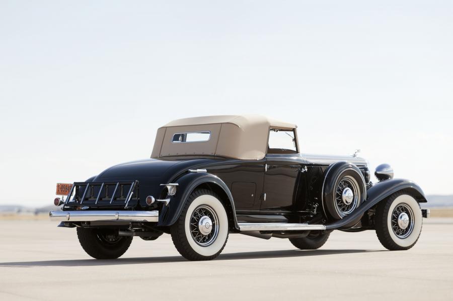  Chrysler Imperial CL Convertible Roadster by LeBaron 1933 года  (фото 23 из 23)